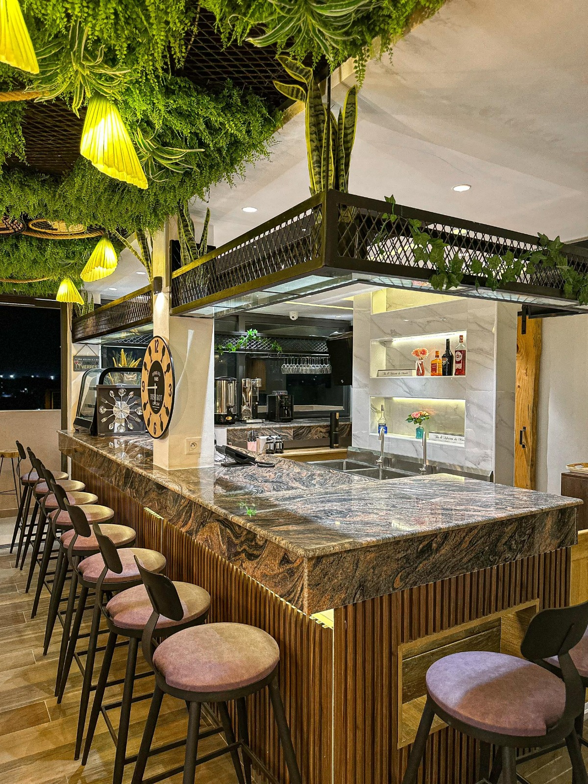 Notre Bar